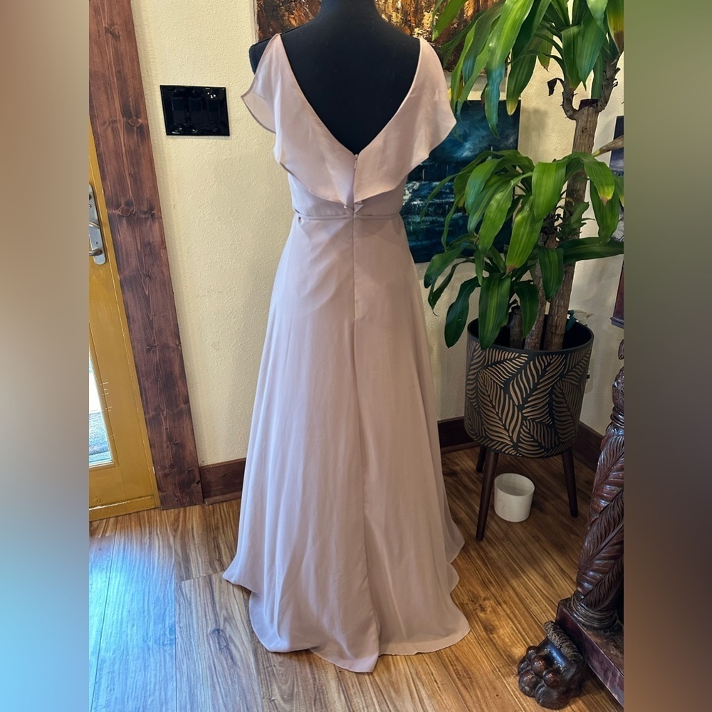 Jenny Yoo Topaz Pink Ruffle V-Neck Chiffon A-Line Formal Bridesmaid Dress Size 6 - Picture 8 of 11